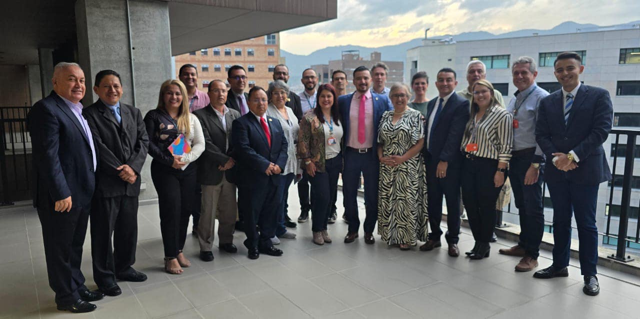 Participación de Delegación de Postgrados en Medellín Colombia